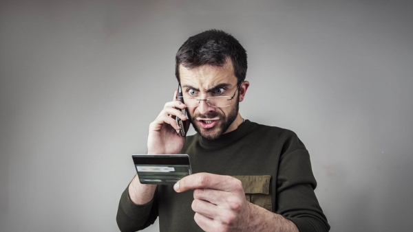 First Bank Advisor: rising complaints related to cards obliged banks to review operating, support systems 